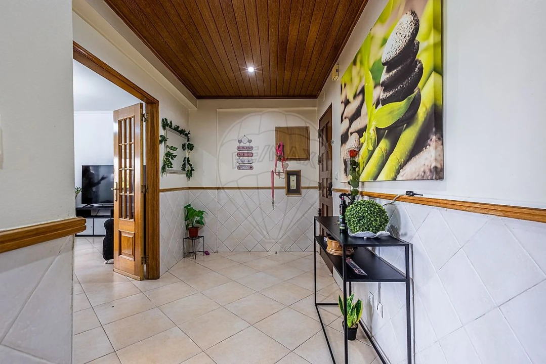 Apartamento T2 para Venda em Queluz e Belas Foto 28