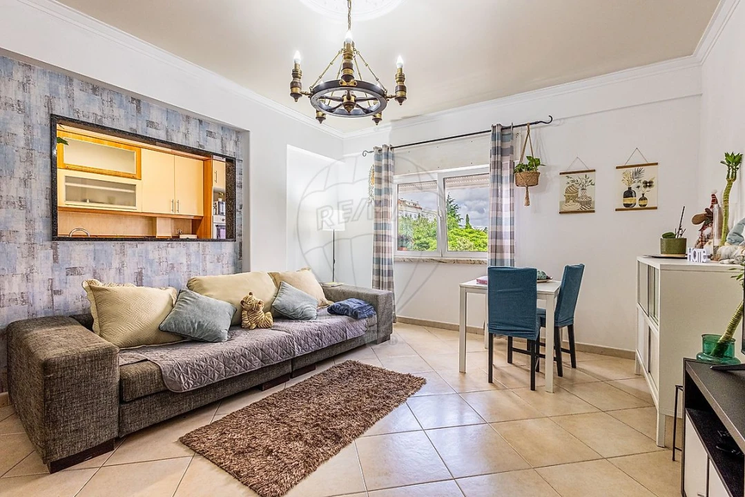 Apartamento T2 para Venda em Queluz e Belas Foto 7