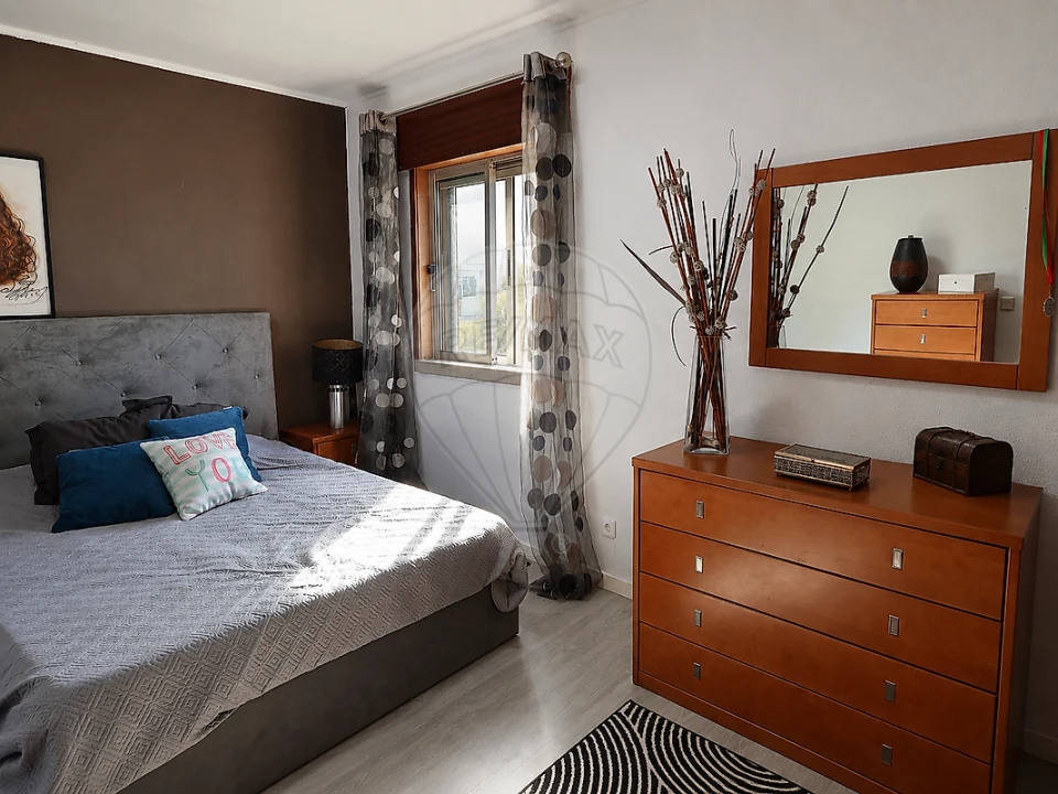 Apartamento T2 para Venda em Ramalde Foto 8