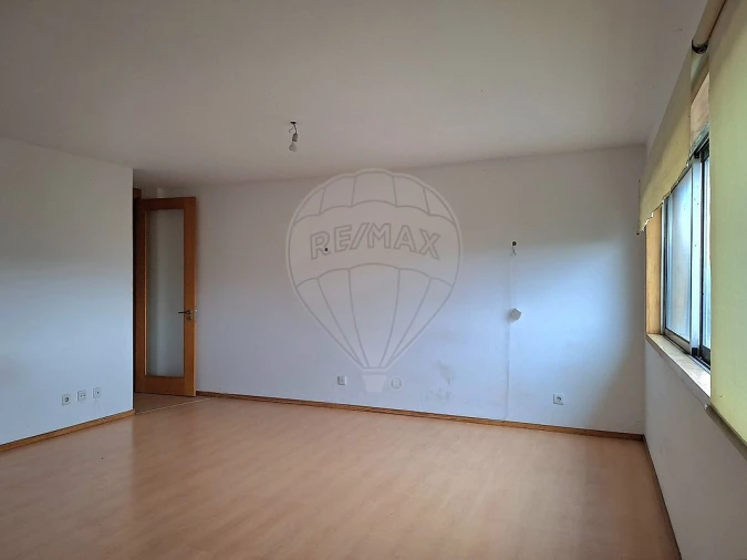 Apartamento T3 para Venda em Moreira Foto 5
