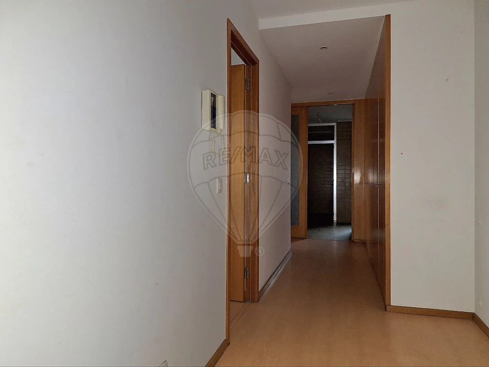 Apartamento T3 para Venda em Moreira Foto 7
