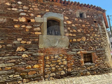 Moradia T0 para Venda em Janeiro de Cima e Bogas de Baixo