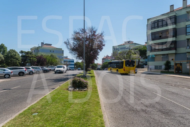 Loja para Venda em Massamá e Monte Abraão Foto 19