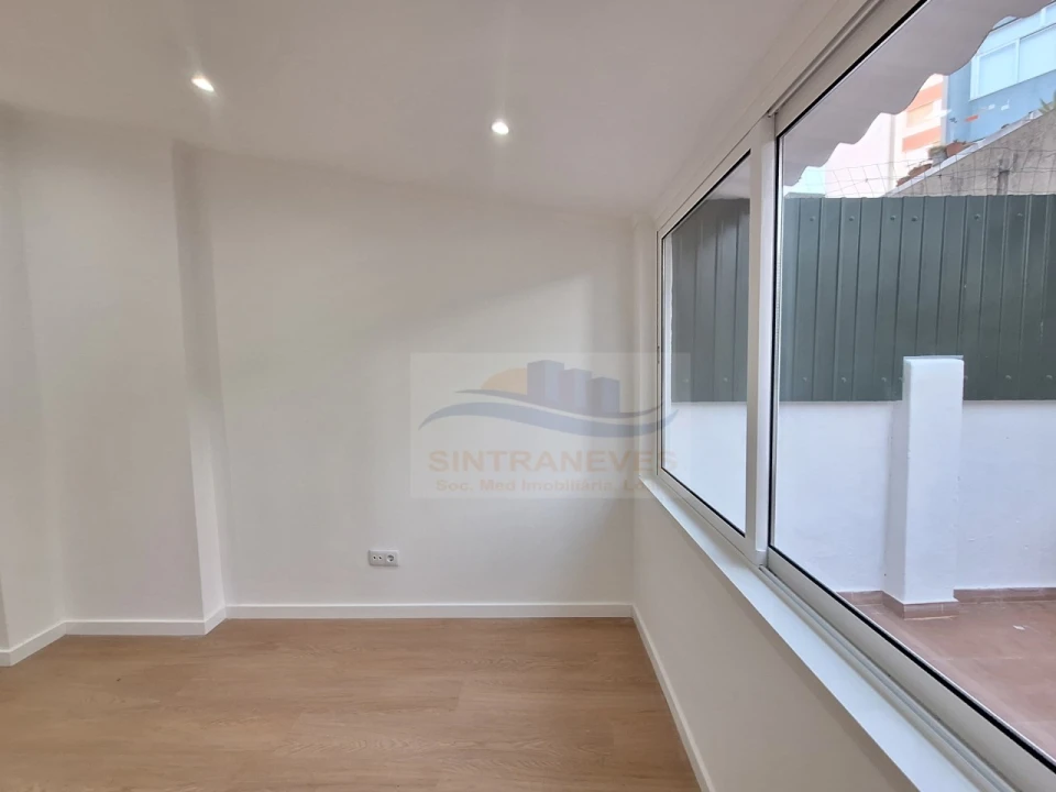 Apartamento T3 para Venda em Falagueira-Venda Nova Foto 6