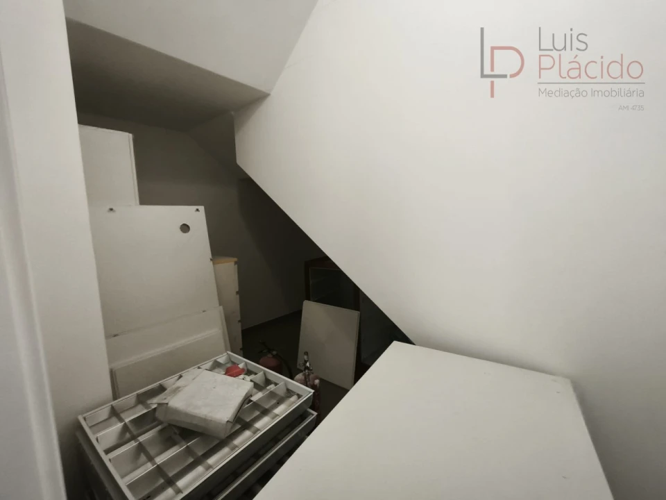 Loja para Arrendamento em Sines Foto 17