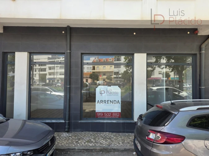 Loja para Arrendamento em Sines Foto 7