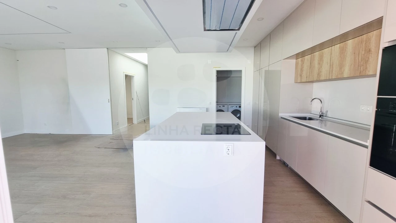 Moradia T4 para Venda em Azeitão (São Lourenço e São Simão) Foto 4