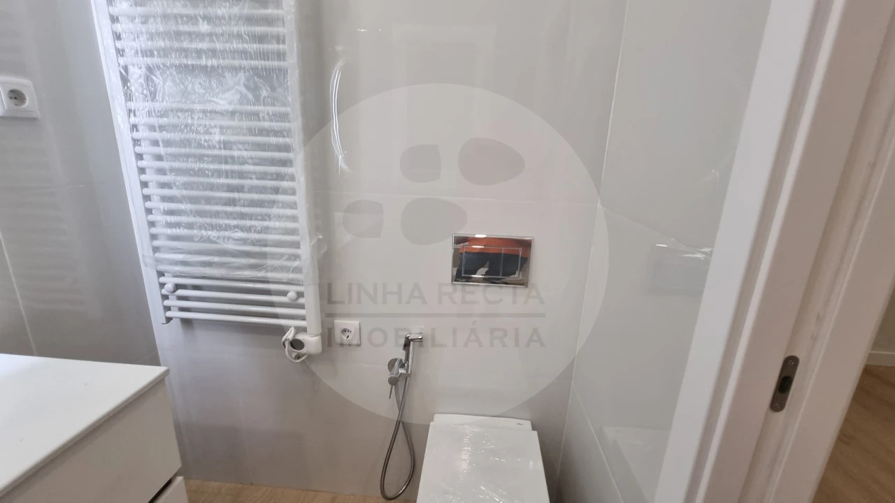 Moradia T4 para Venda em Azeitão (São Lourenço e São Simão) Foto 18