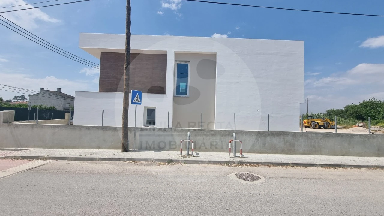 Moradia T4 para Venda em Azeitão (São Lourenço e São Simão) Foto 29