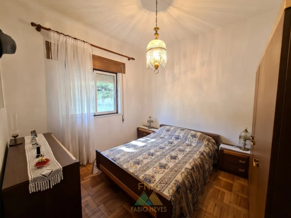 Moradia T3 para Venda em Sampriz Foto 3