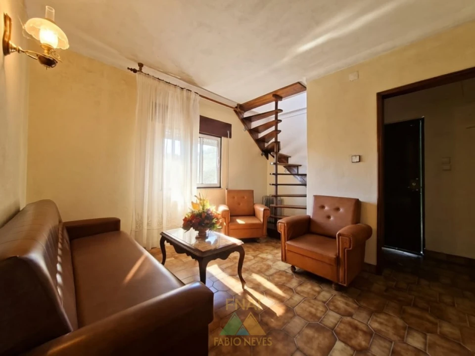 Moradia T3 para Venda em Sampriz Foto 7