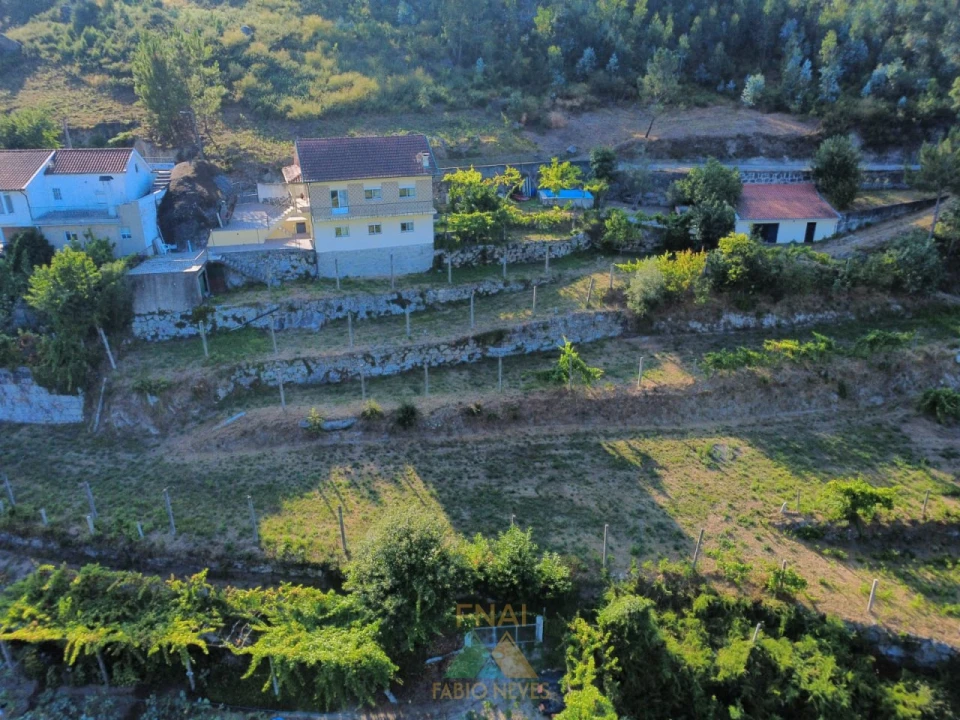Moradia T3 para Venda em Sampriz Foto 21