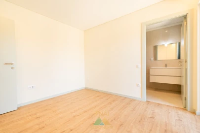 Apartamento T3 para Venda em Salvador, Vila Fonche e Parada