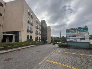 Escritório para Venda em Cidade da Maia