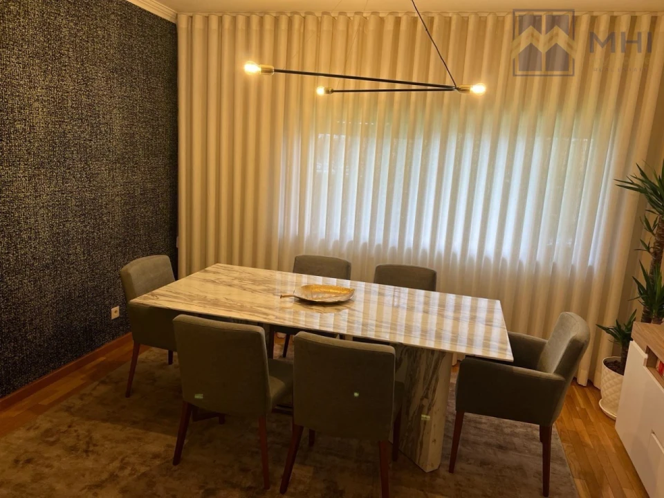 Apartamento T3 para Venda em Mafamude e Vilar do Paraíso Foto 9