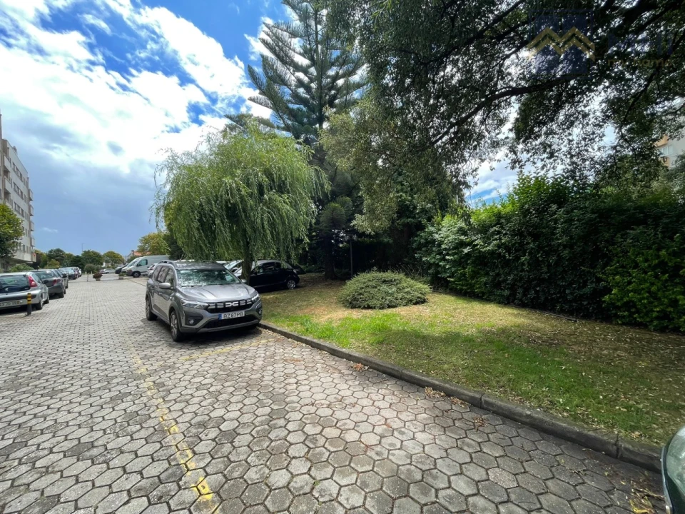Apartamento T3 para Venda em Mafamude e Vilar do Paraíso Foto 34