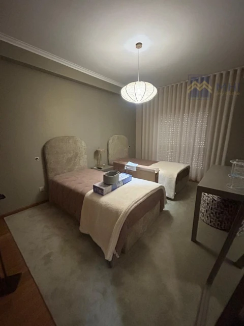 Apartamento T3 para Venda em Mafamude e Vilar do Paraíso