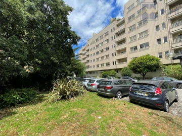 Apartamento T3 para Venda em Mafamude e Vilar do Paraíso