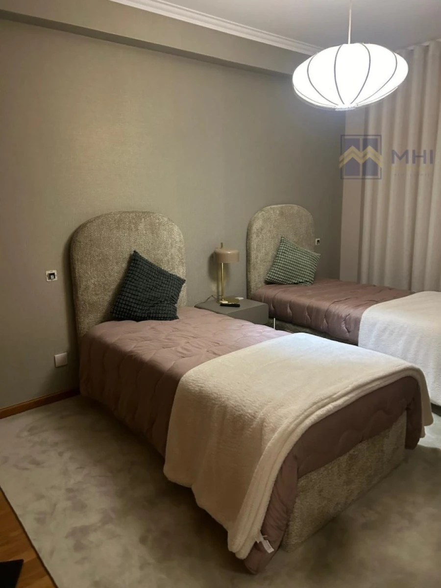 Apartamento T3 para Venda em Mafamude e Vilar do Paraíso Foto 12