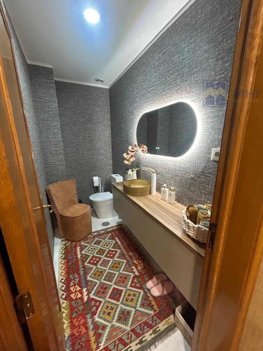 Apartamento T3 para Venda em Mafamude e Vilar do Paraíso Foto 24
