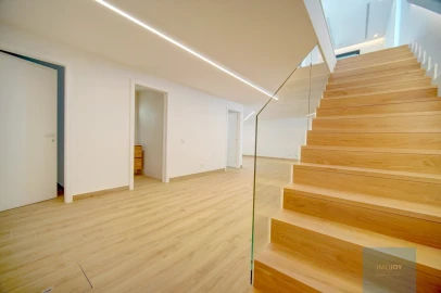 Moradia T4 para Venda em Alcabideche