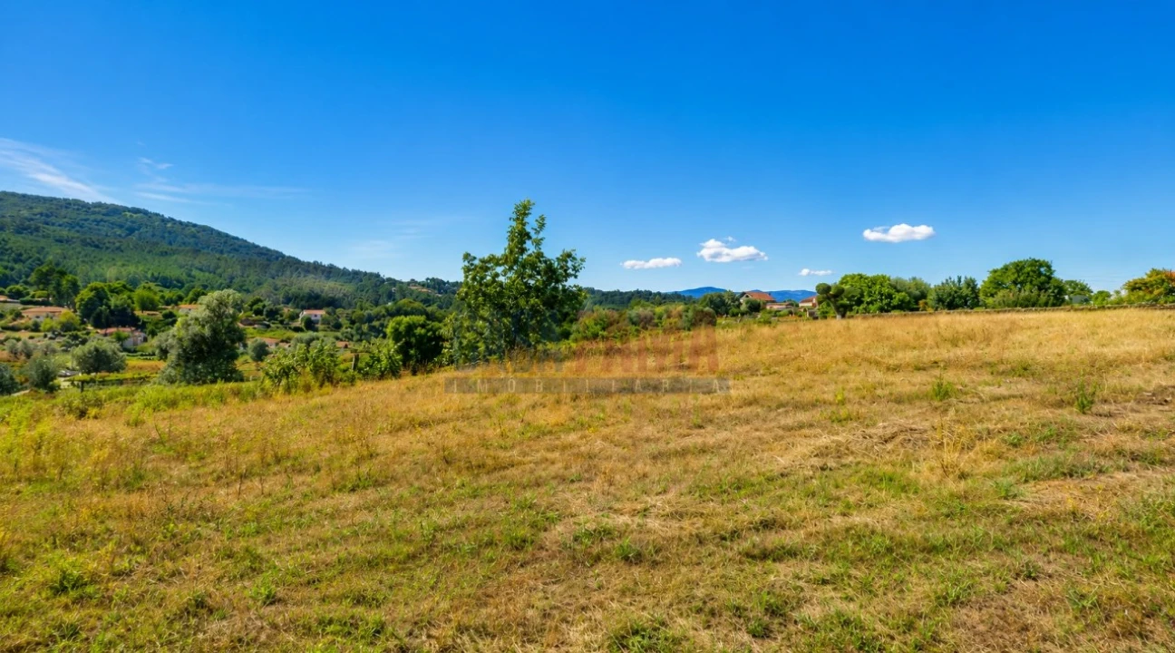 Terreno para Arrendamento em Campos e Vila Meã Foto 4