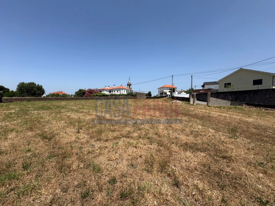 Terreno para Arrendamento em Cornes Foto 9