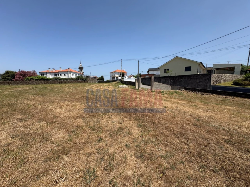 Terreno para Arrendamento em Cornes Foto 10