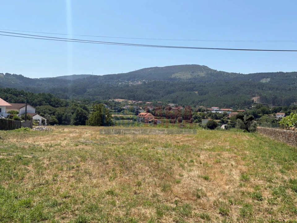 Terreno para Arrendamento em Cornes Foto 14