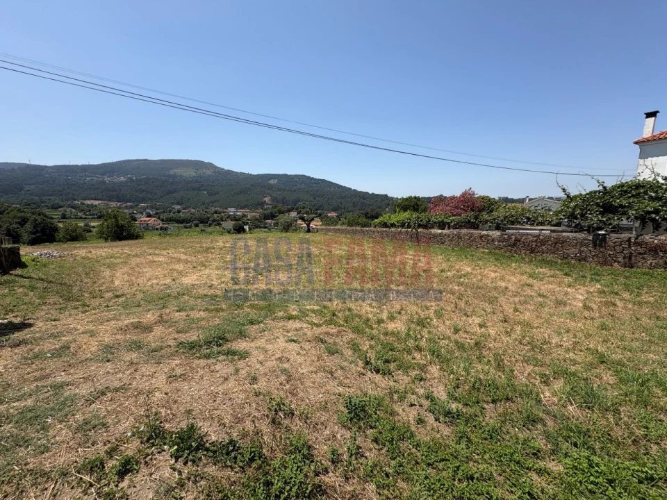 Terreno para Arrendamento em Cornes Foto 19