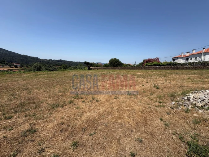 Terreno para Arrendamento em Cornes Foto 16