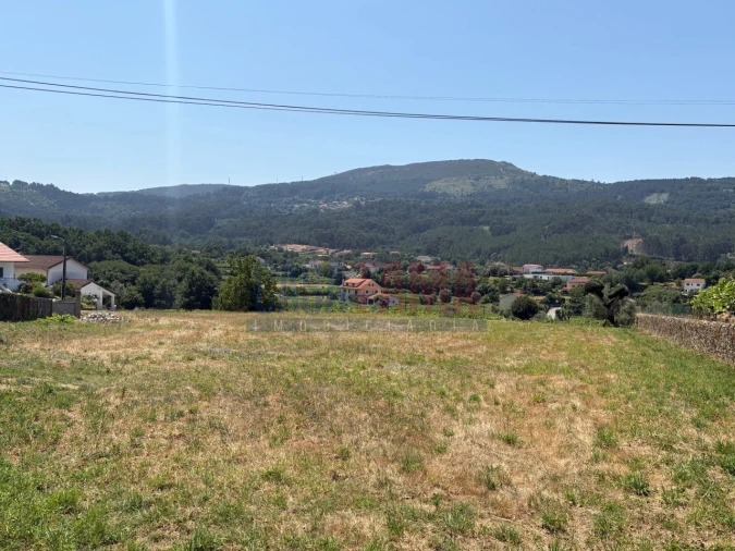Terreno para Arrendamento em Cornes Foto 24