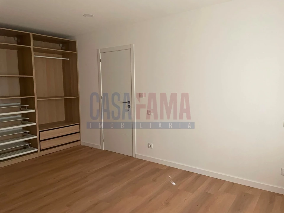 Apartamento T2 para Venda em Delães Foto 6