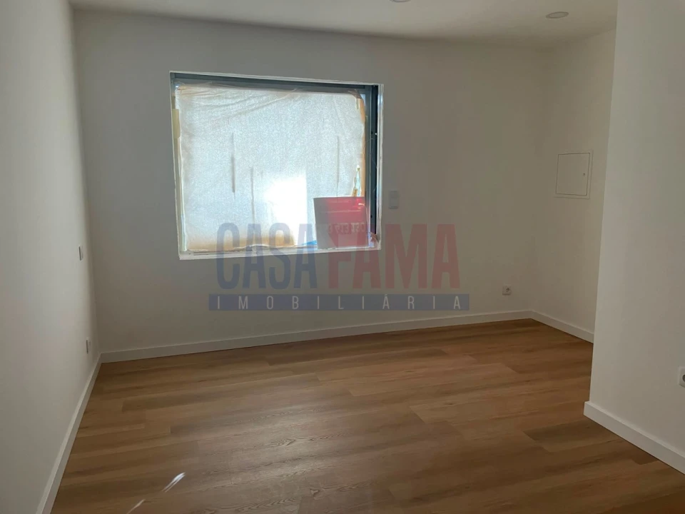Apartamento T2 para Venda em Delães Foto 11