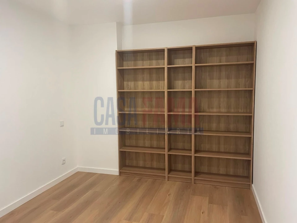 Apartamento T2 para Venda em Delães Foto 14