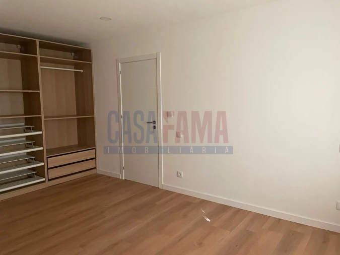 Apartamento T2 para Venda em Delães Foto 6