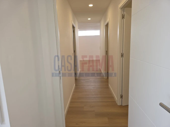 Apartamento T2 para Venda em Delães Foto 12
