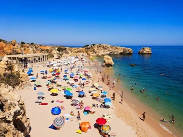 Loja para Venda em Albufeira e Olhos de Água