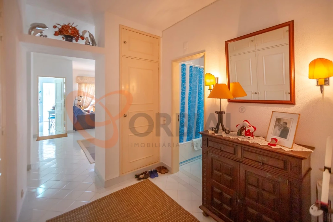 Apartamento T2 para Venda em Albufeira e Olhos de Água Foto 16