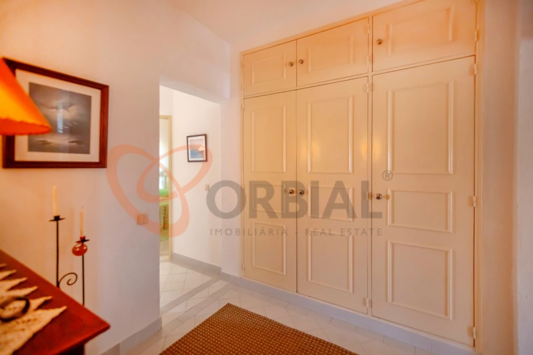 Apartamento T2 para Venda em Albufeira e Olhos de Água Foto 21