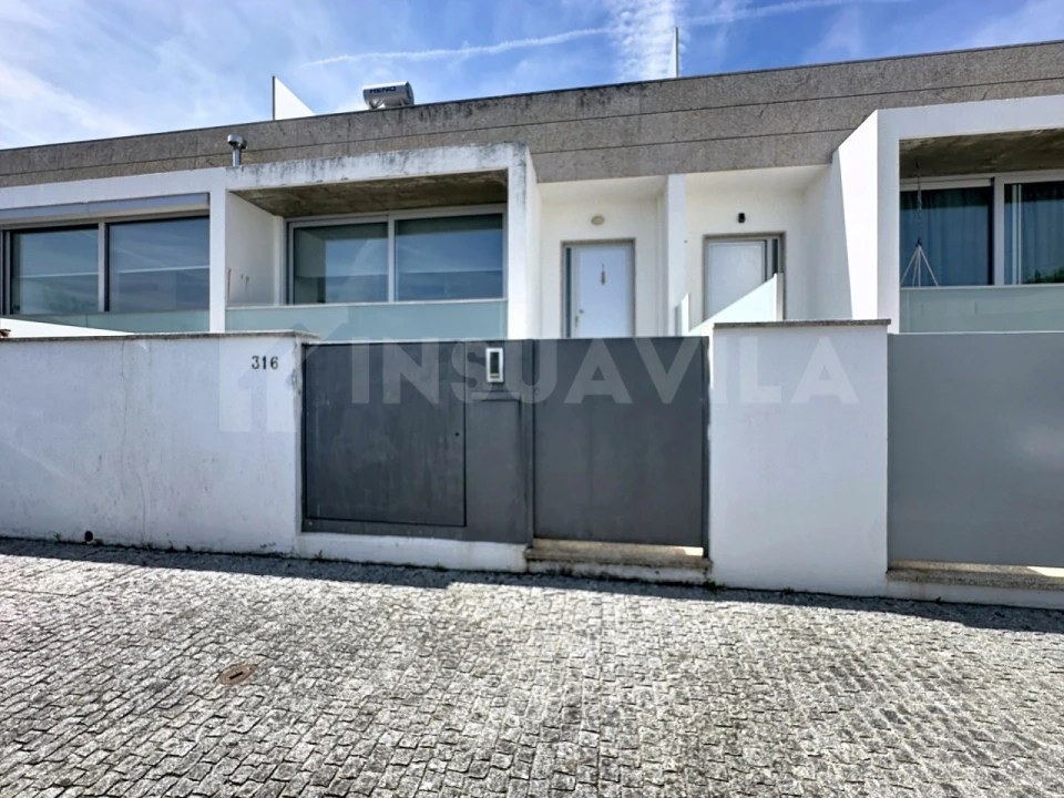 Moradia T3 para Venda em Moledo e Cristelo Foto 1