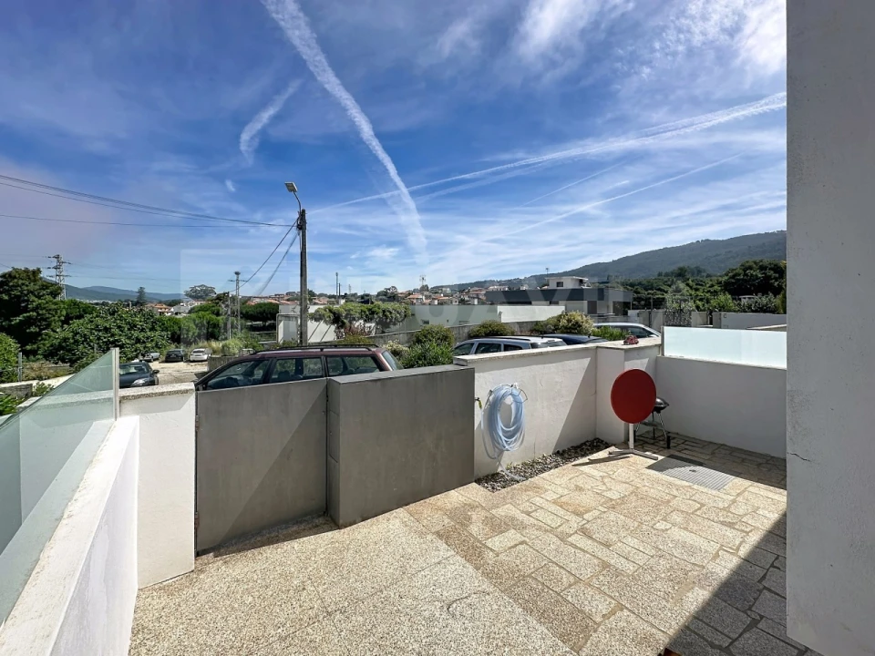 Moradia T3 para Venda em Moledo e Cristelo Foto 3