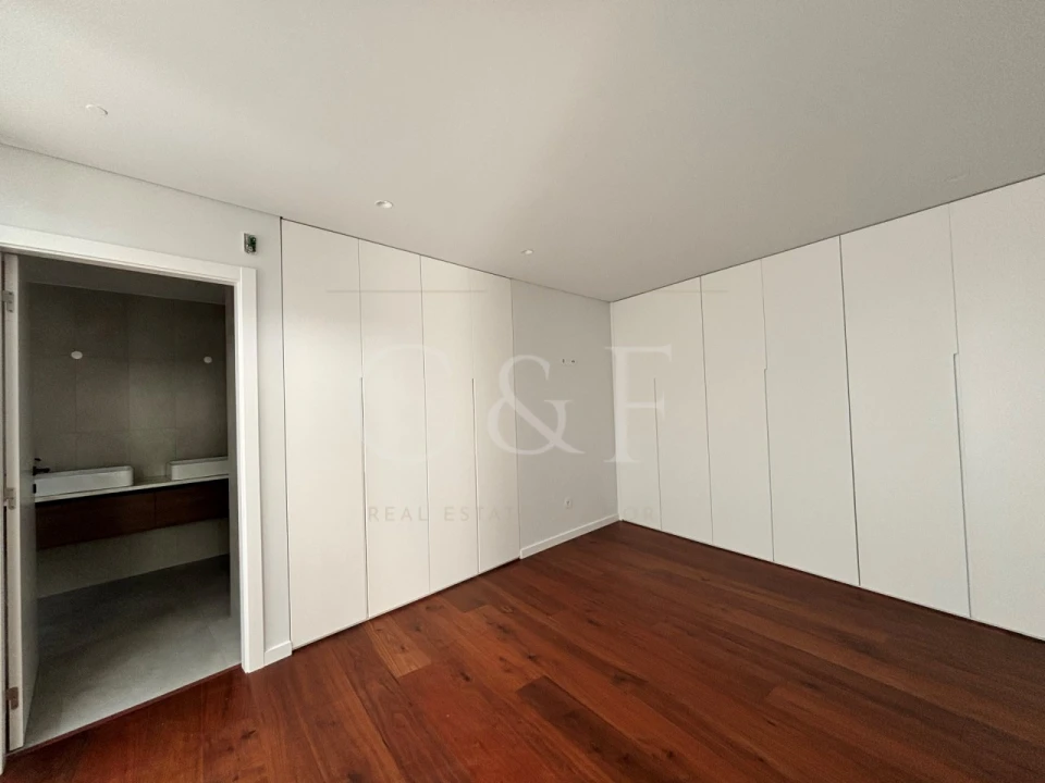 Apartamento T2 para Venda em Leiria, Pousos, Barreira e Cortes Foto 10