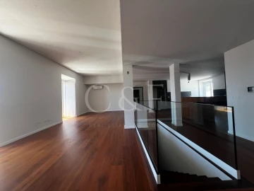 Apartamento T4 para Venda em Leiria, Pousos, Barreira e Cortes