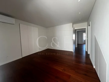 Apartamento T4 para Venda em Leiria, Pousos, Barreira e Cortes