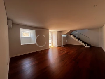 Apartamento T4 para Venda em Leiria, Pousos, Barreira e Cortes