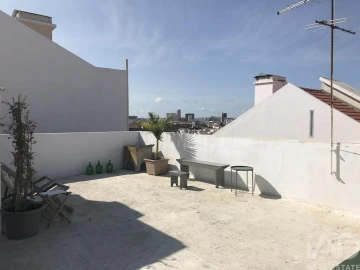 Apartamento T3 para Arrendamento em Penha de França