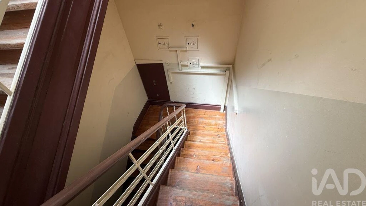 Apartamento T3 para Arrendamento em Penha de França Foto 27