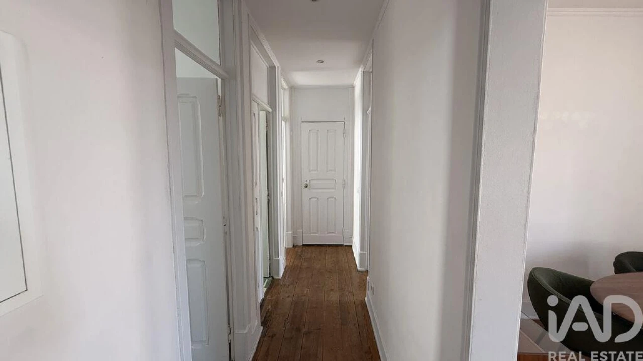 Apartamento T3 para Arrendamento em Penha de França Foto 26