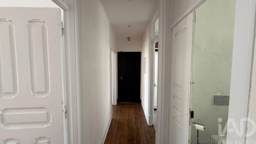 Apartamento T3 para Arrendamento em Penha de França Foto 19